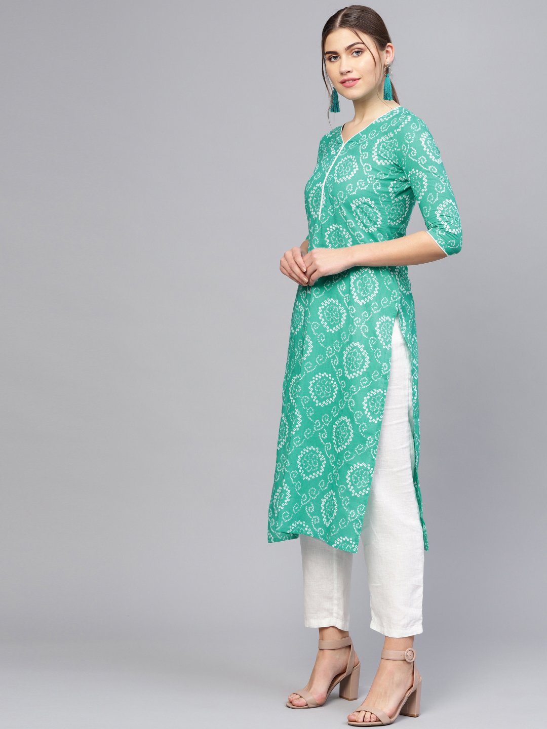 Women's Green & White Printed Straight Kurta