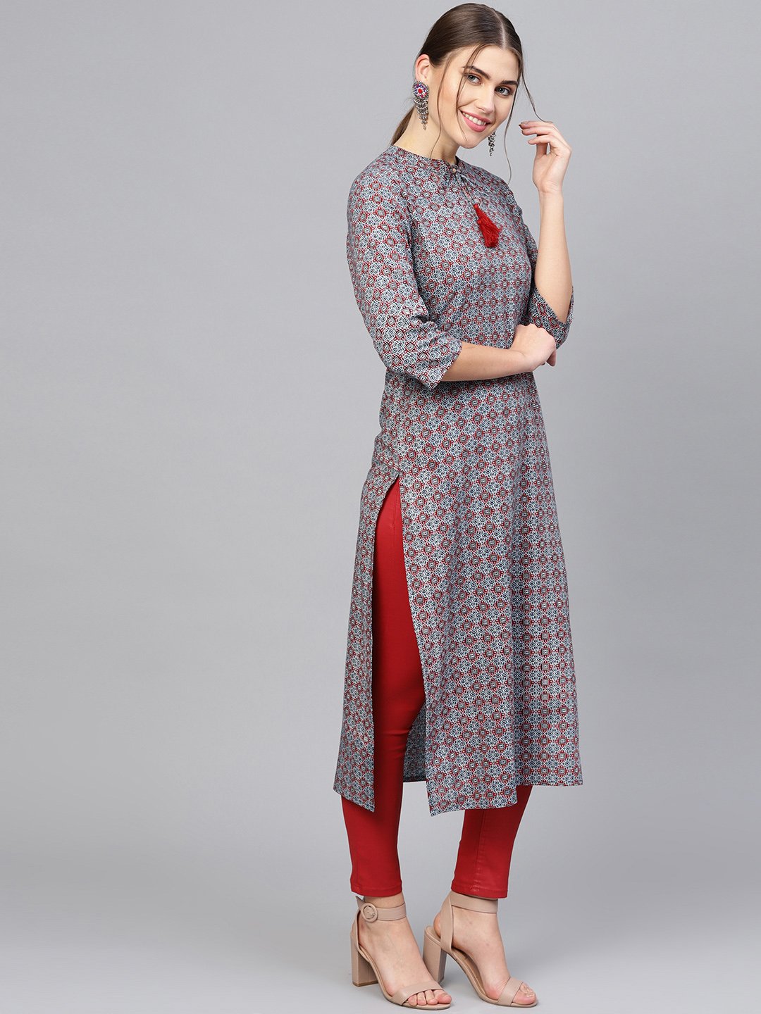 Women's Navy Blue & Maroon Printed Straight Kurta