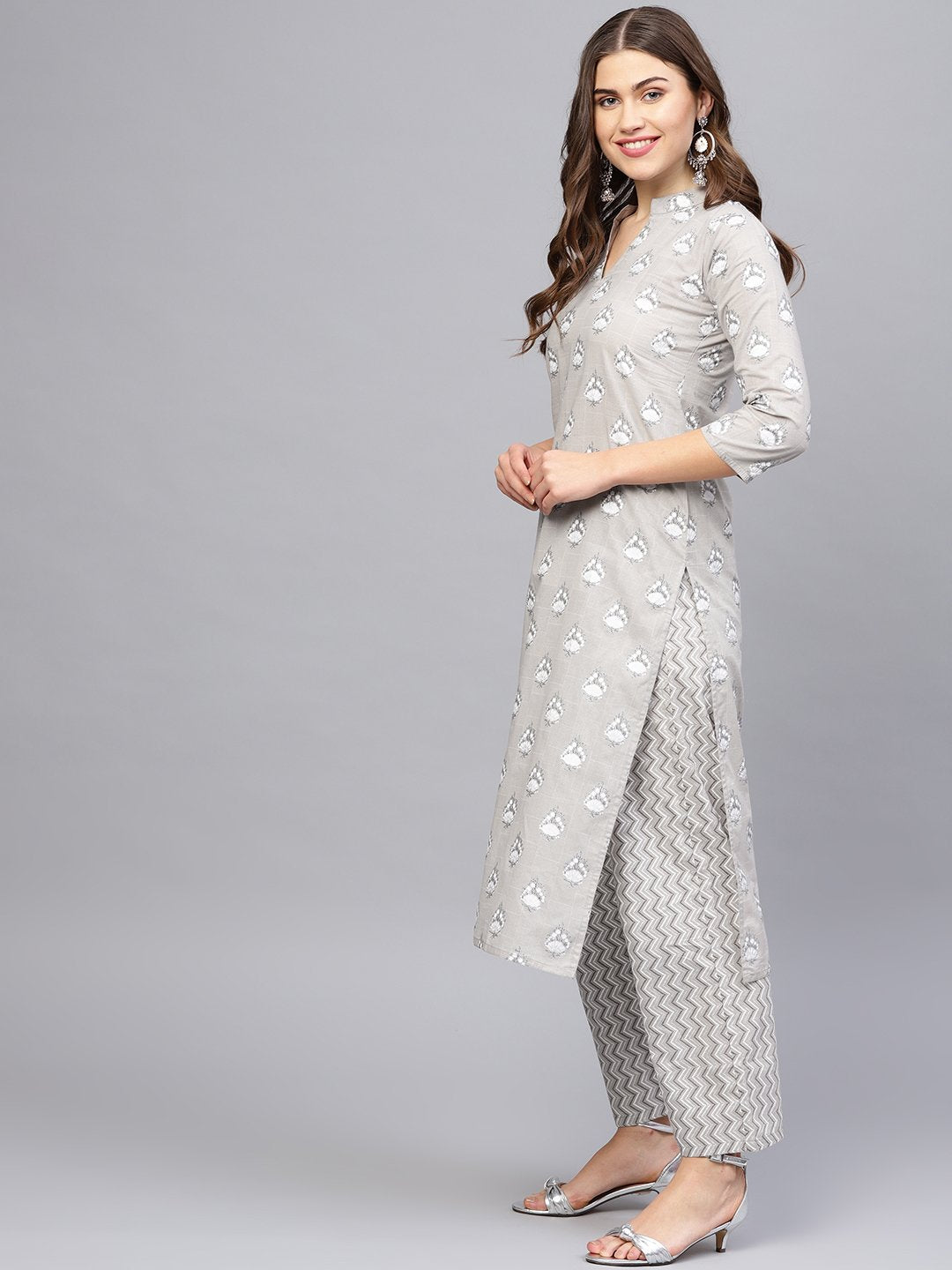 Women's Grey & Off-White Printed Kurta With Trousers