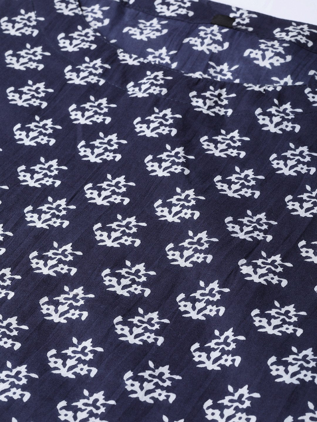 Women's Navy Blue & White Floral Printed A-Line Cotton Kurta