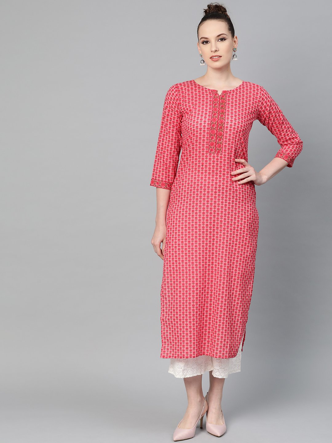 Women's Pink Floral Printed Straight Kurta With Round With V & 3/4 Sleeves