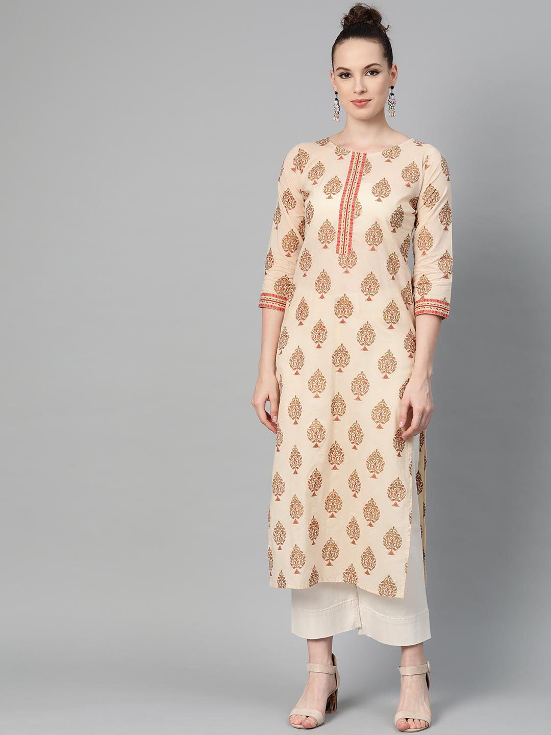 Women's Cream Gold Printed Straight Kurta With Round Neck & 3/4 Sleeves