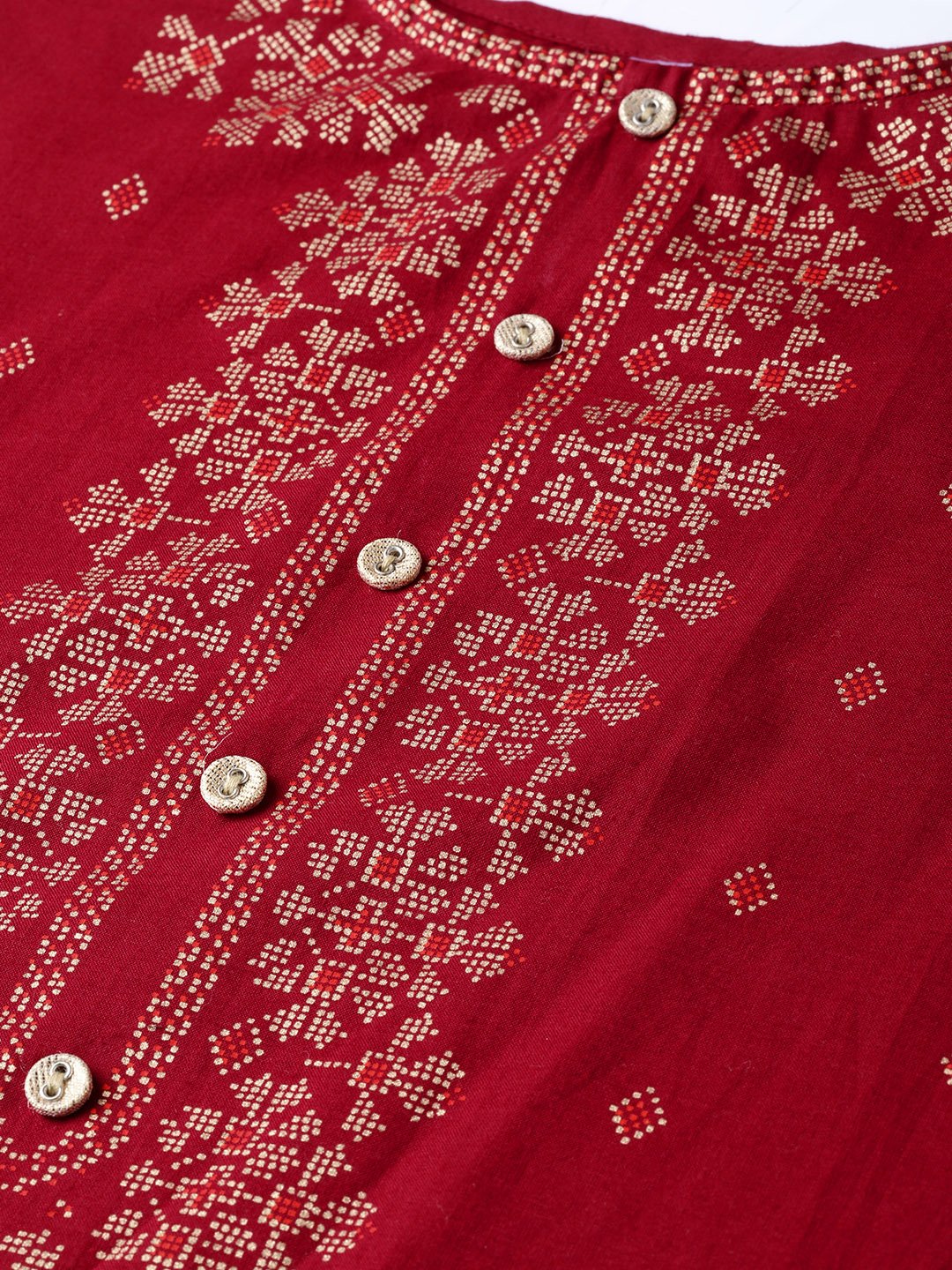 Women's Maroon Gold Printed Kurta With Round Neck & 3/4 Sleeves