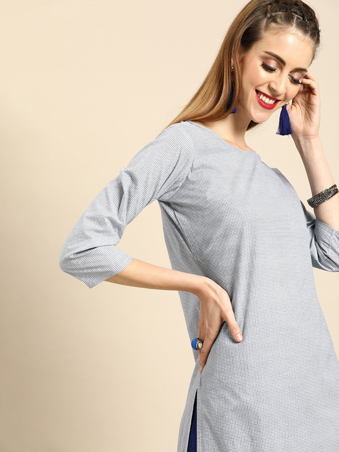 Women's Grey & White Geomatric Printed Straight Kurta