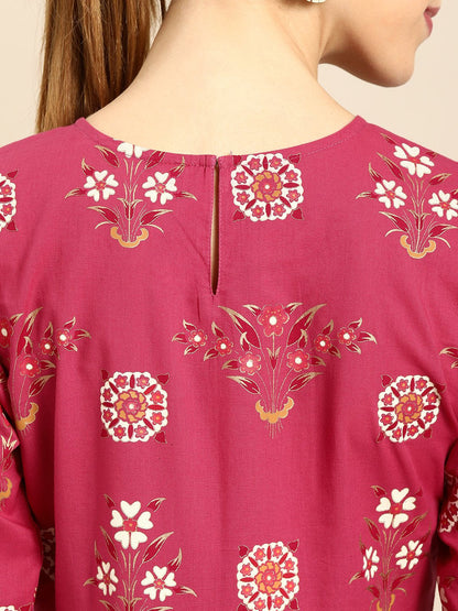 Women's Nayo Magenta Floral Printed Round Neck A-Line Dress