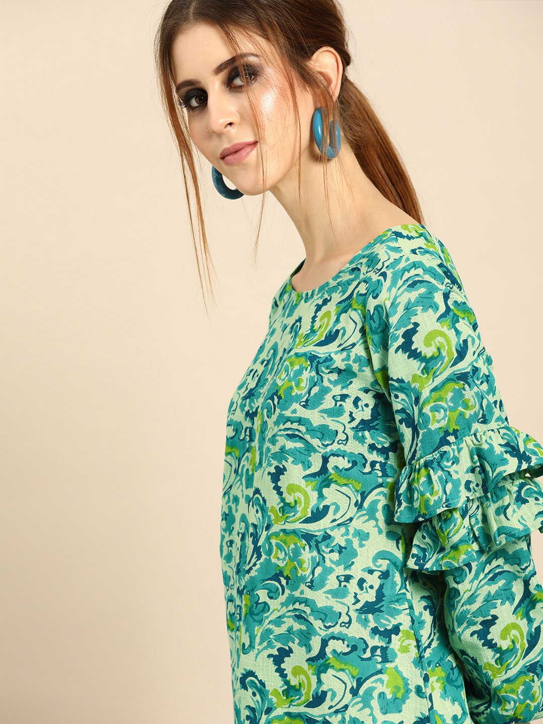 Women's Nayo Green Calf Length Long Sleeves Straight Floral Printed Cotton Kurta