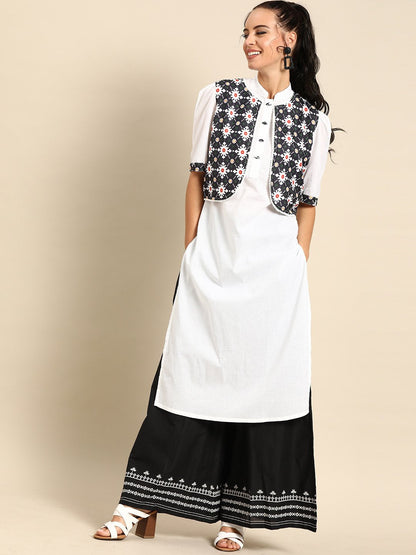 Women's Nayo White Calf Length Short Sleeves Straight Solid Cotton Kurta With Jacket