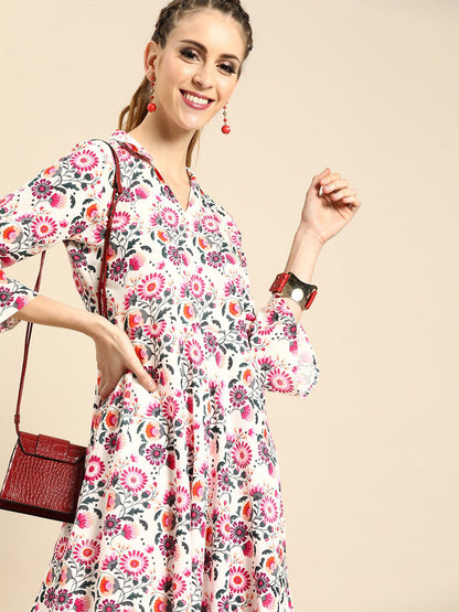 Women's Nayo White Three-Quarter Sleeves Flared Kurta Set