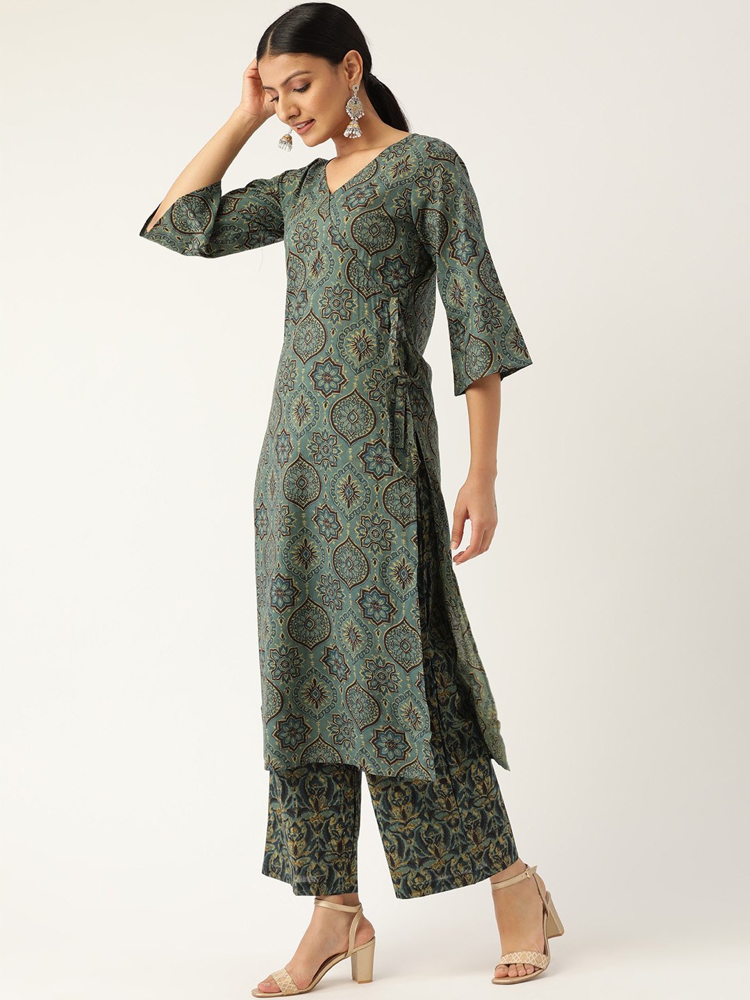 Women's Sage Green Three-Quarter Sleeves Printed Straight Cotton Kurta With Palazzo