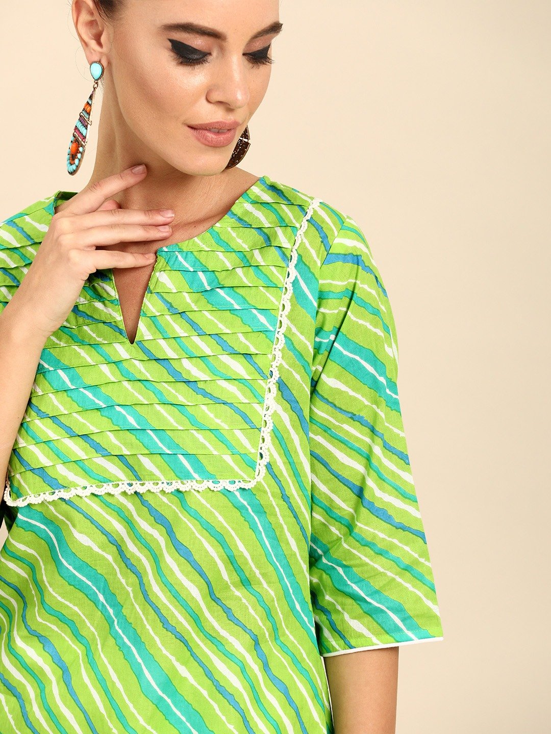 Women's Green Three-Quarter Sleeves Striped Straight Cotton Kurta With Palazzo Set