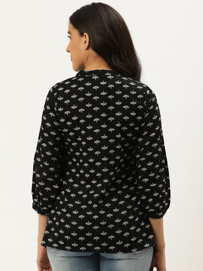 Women's Black Three-Quarter Sleeves Gathered Or Pleated Top
