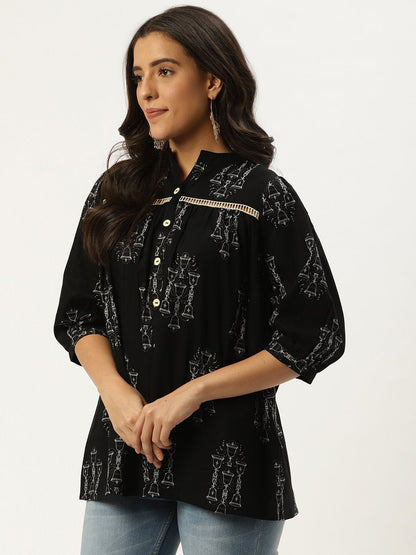 Women's Black Three-Quarter Sleeves Gathered Or Pleated Top