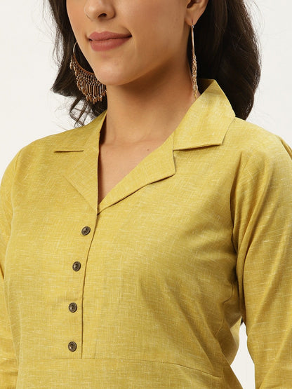 Women's Green Calf Length Three-Quarter Sleeves Straight Lapel Neck Solid Cotton Kurta