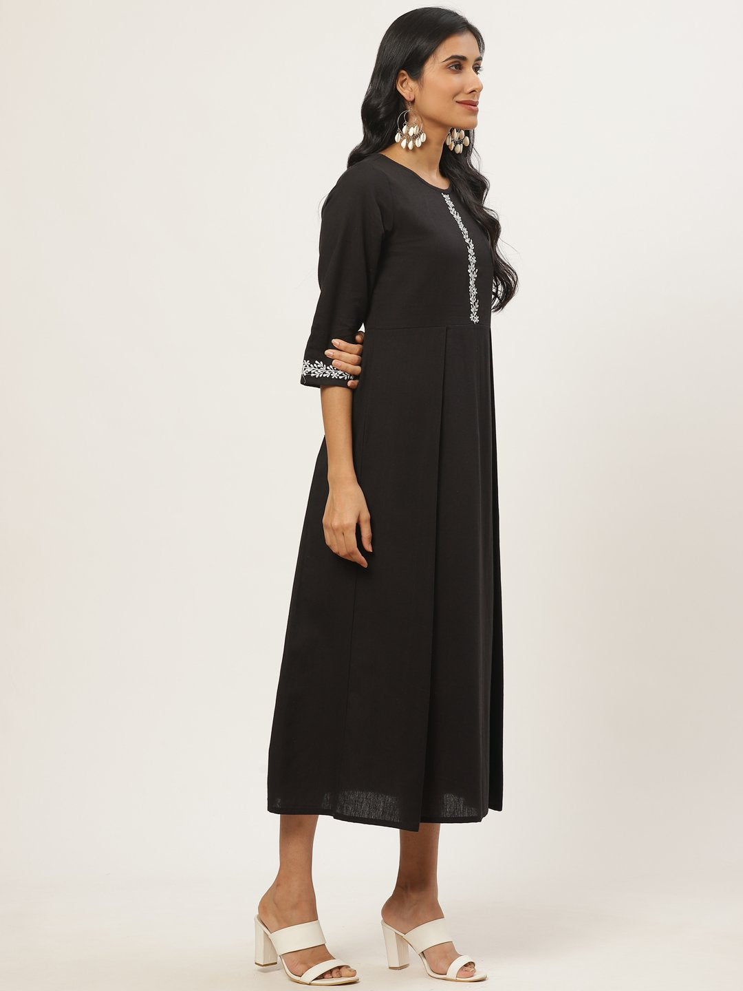 Women's Black Solid Solid Round Neck Cotton Fit And Flare Dress