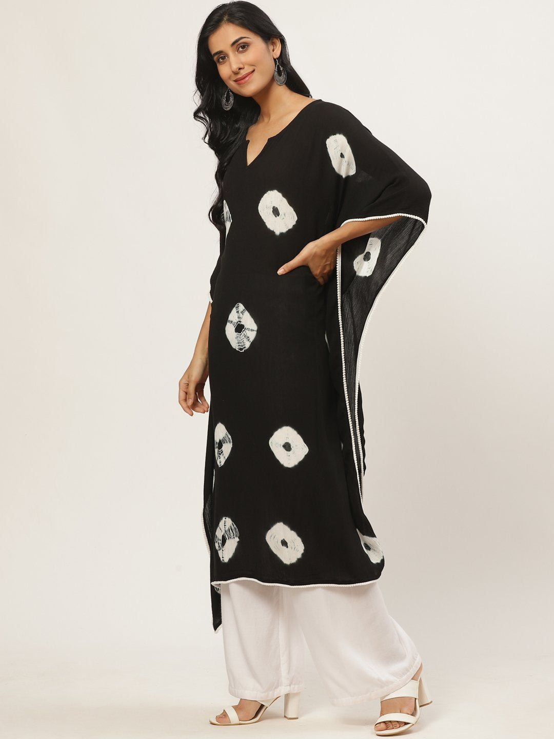 Women's Black Calf Length Short Sleeves Kaftan Bandhani Printed Cotton Kurta