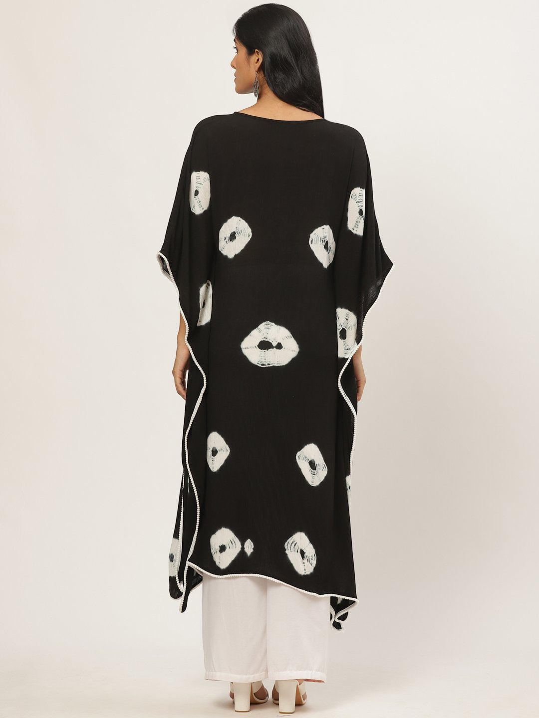 Women's Black Calf Length Short Sleeves Kaftan Bandhani Printed Cotton Kurta
