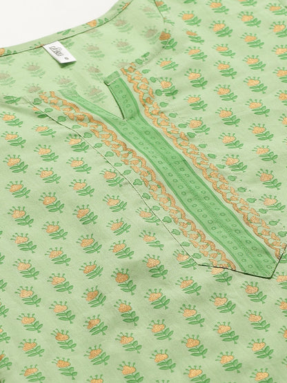 Women's Green Three-Quarter Sleeves Straight Kurta With Palazzo