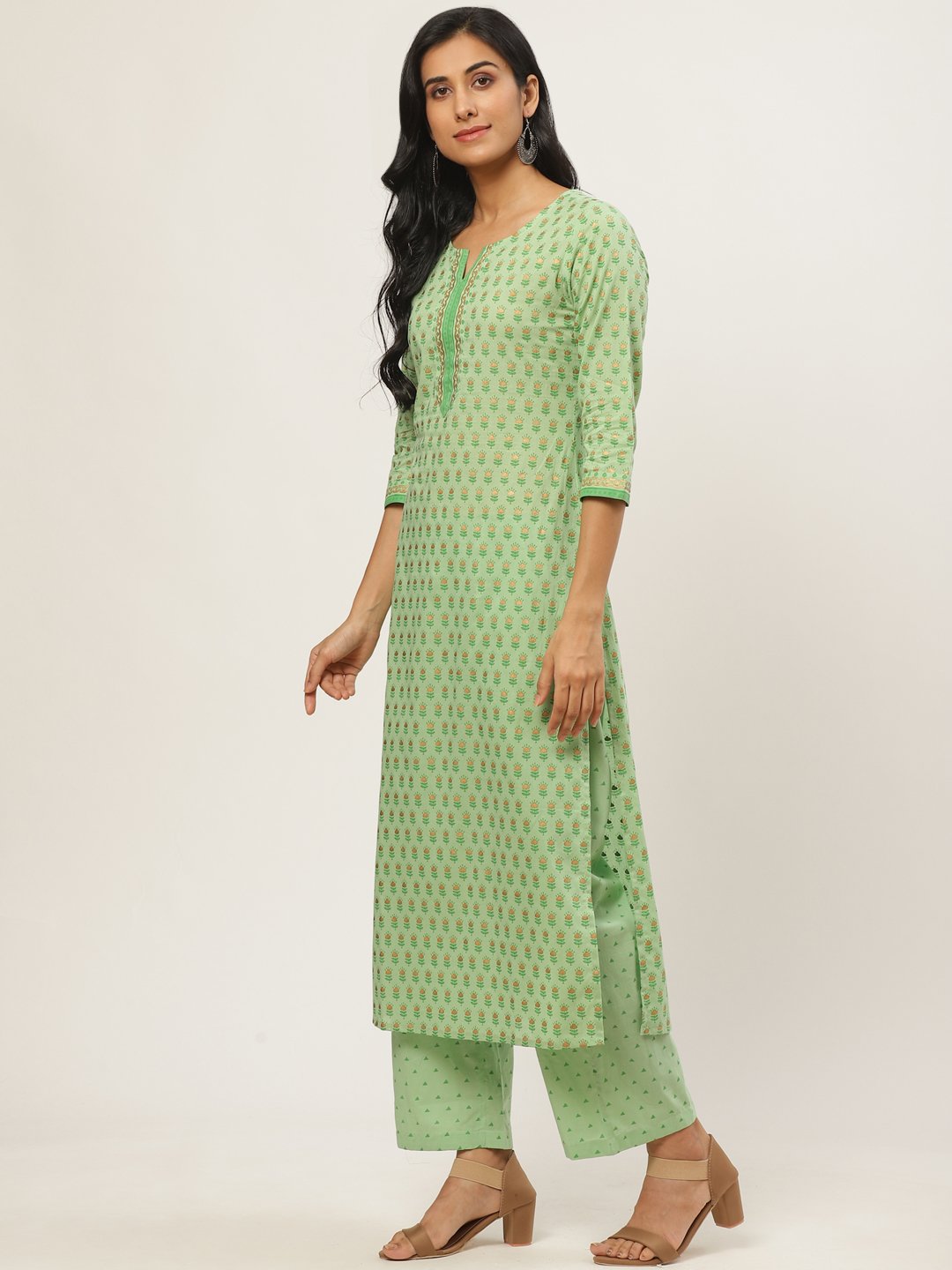 Women's Green Three-Quarter Sleeves Straight Kurta With Palazzo