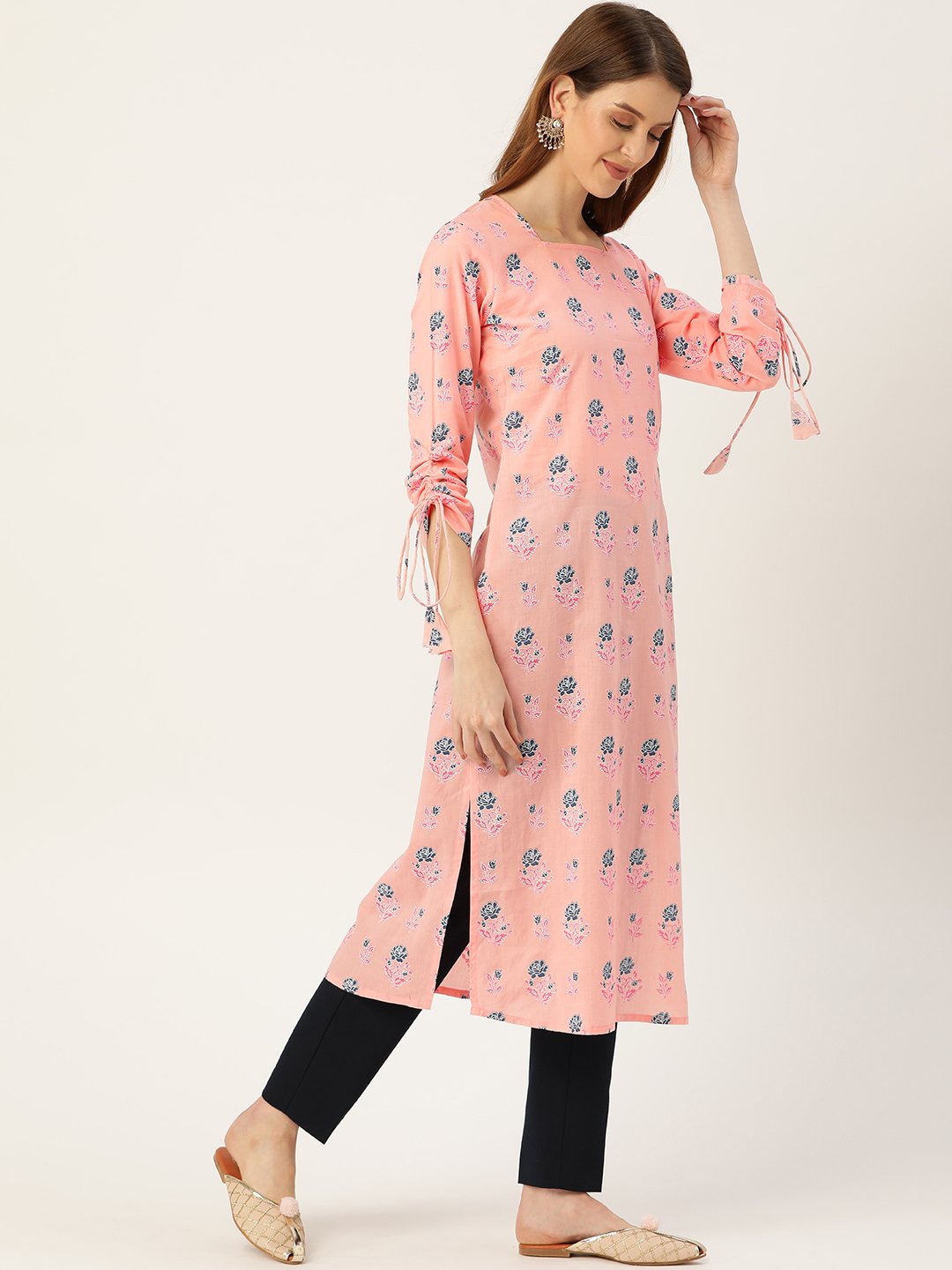 Women's Pink Calf Length Long Sleeves Straight Floral Printed Cotton Kurta