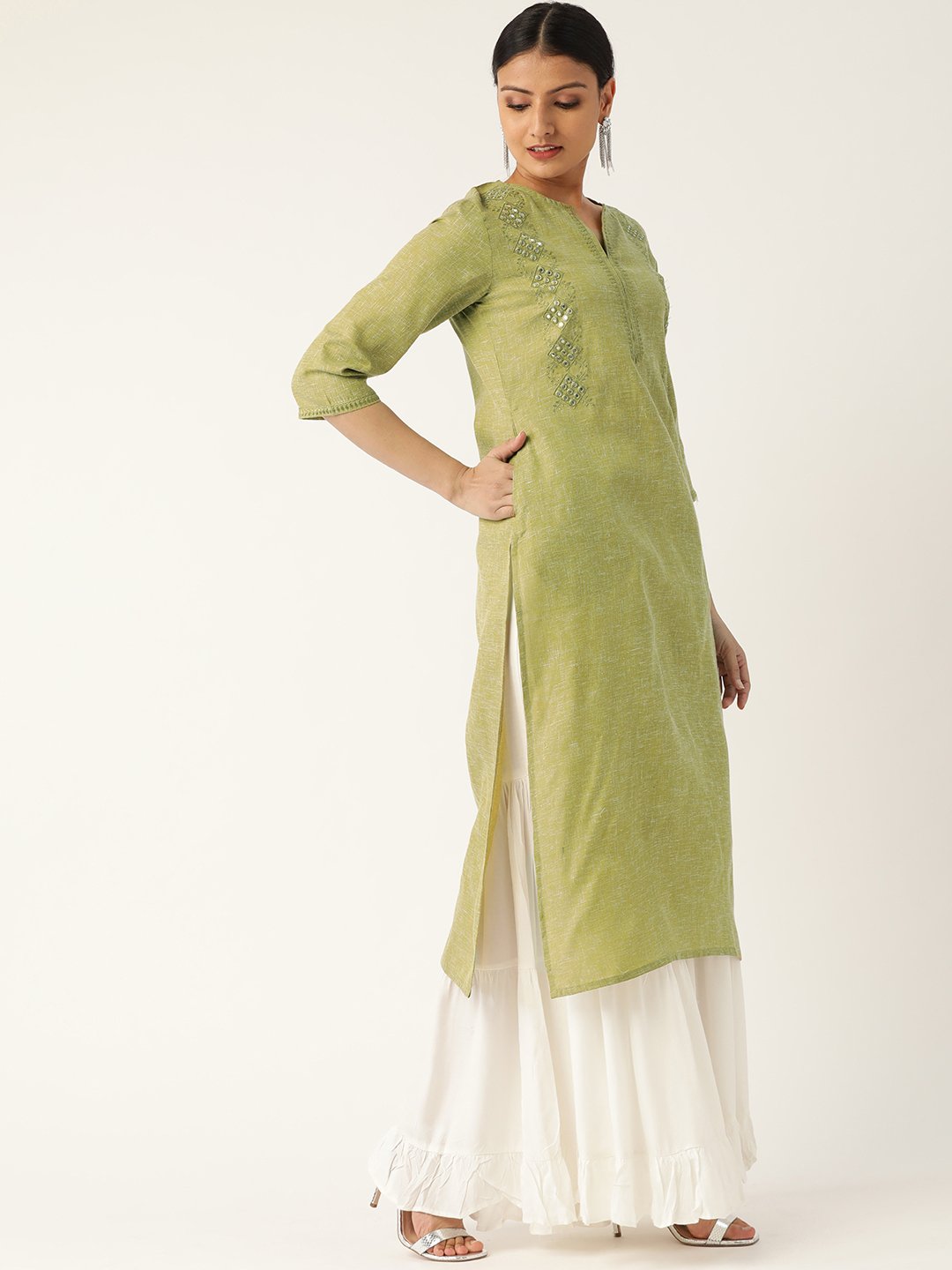 Women's Green Calf Length Three-Quarter Sleeves Straight Solid Embroidered Cotton Kurta