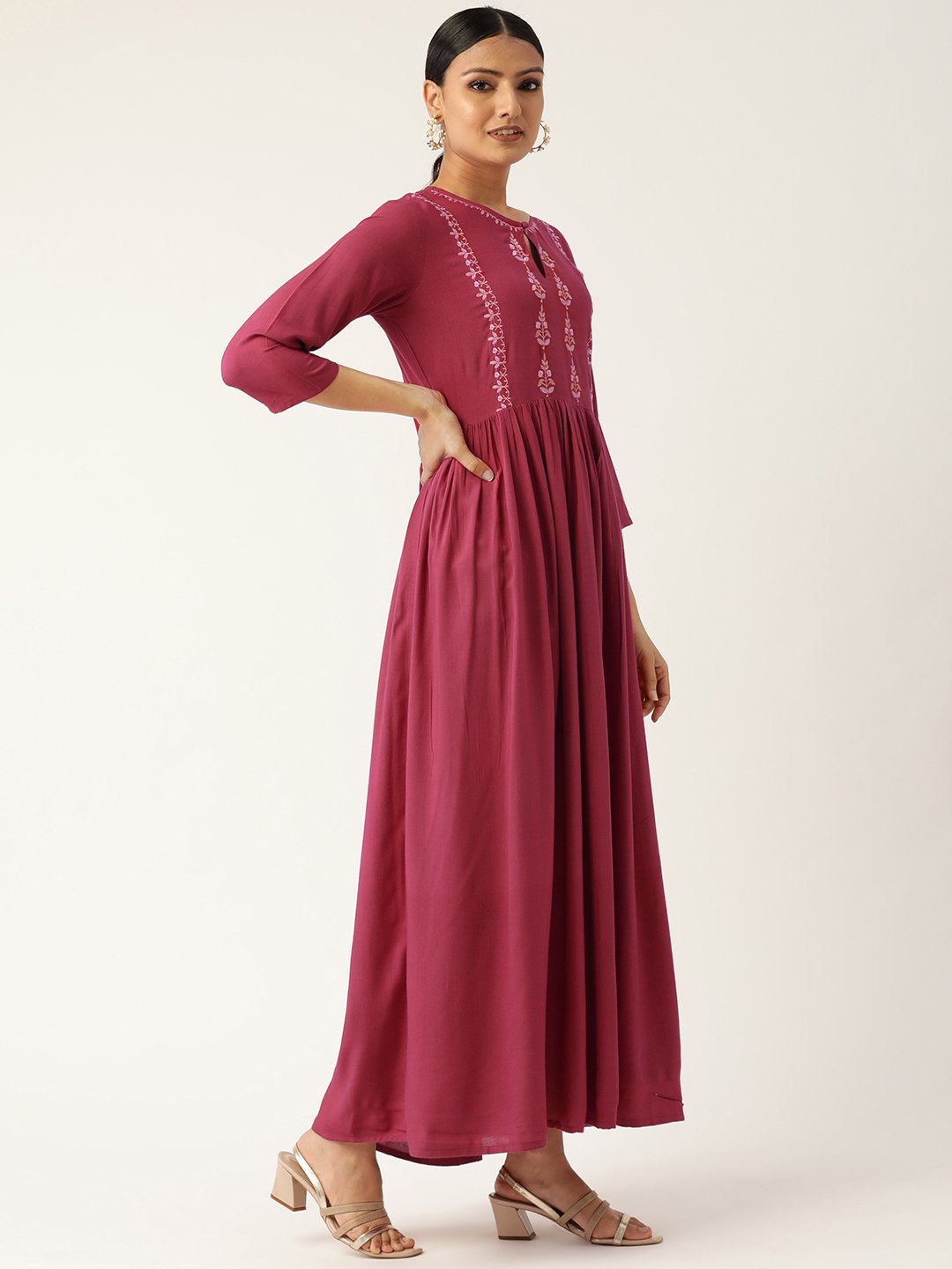 Women's Pink Solid Solid Keyhole Neck Viscose Rayon Fit And Flare Dress