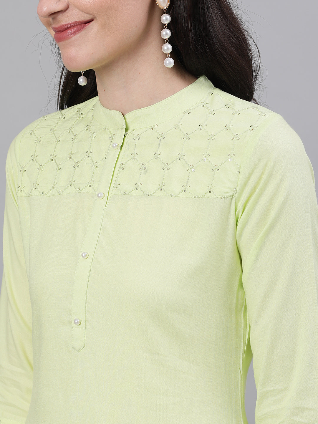Women's Lime Green Calf Length Three-Quarter Sleeves Straight Solid Solid Viscose Rayon Kurta