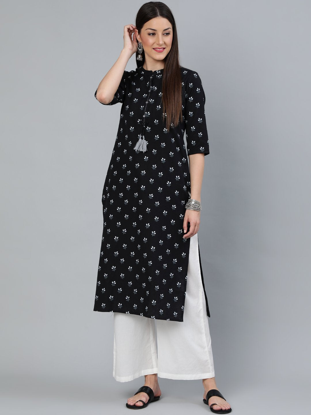 Women's Black Floral Printed Straight Kurta With Three Quarter Sleeves