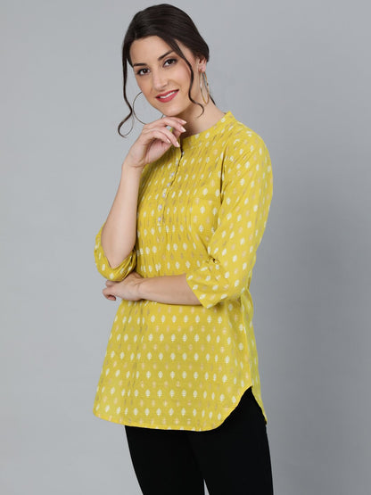 Women's Green Printed Tunic With Mandarin Collar & Three Quarter Sleeves