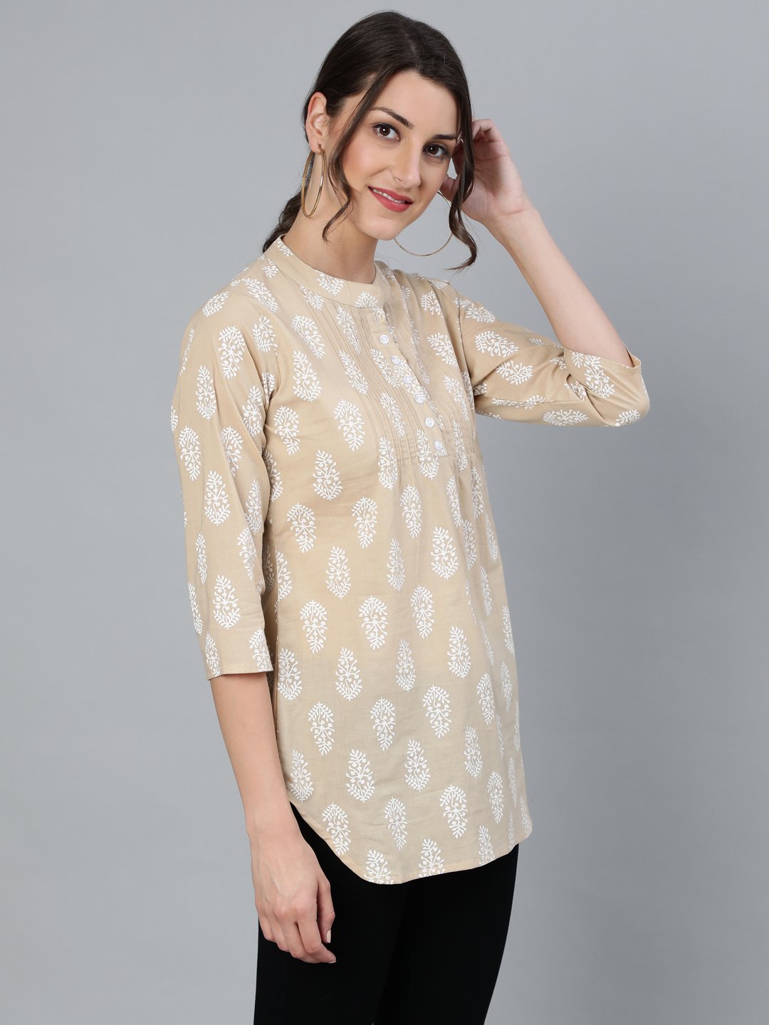 Women's Beige & White Printed Tunic With Mandarin Collar & Three Quarter Sleeves