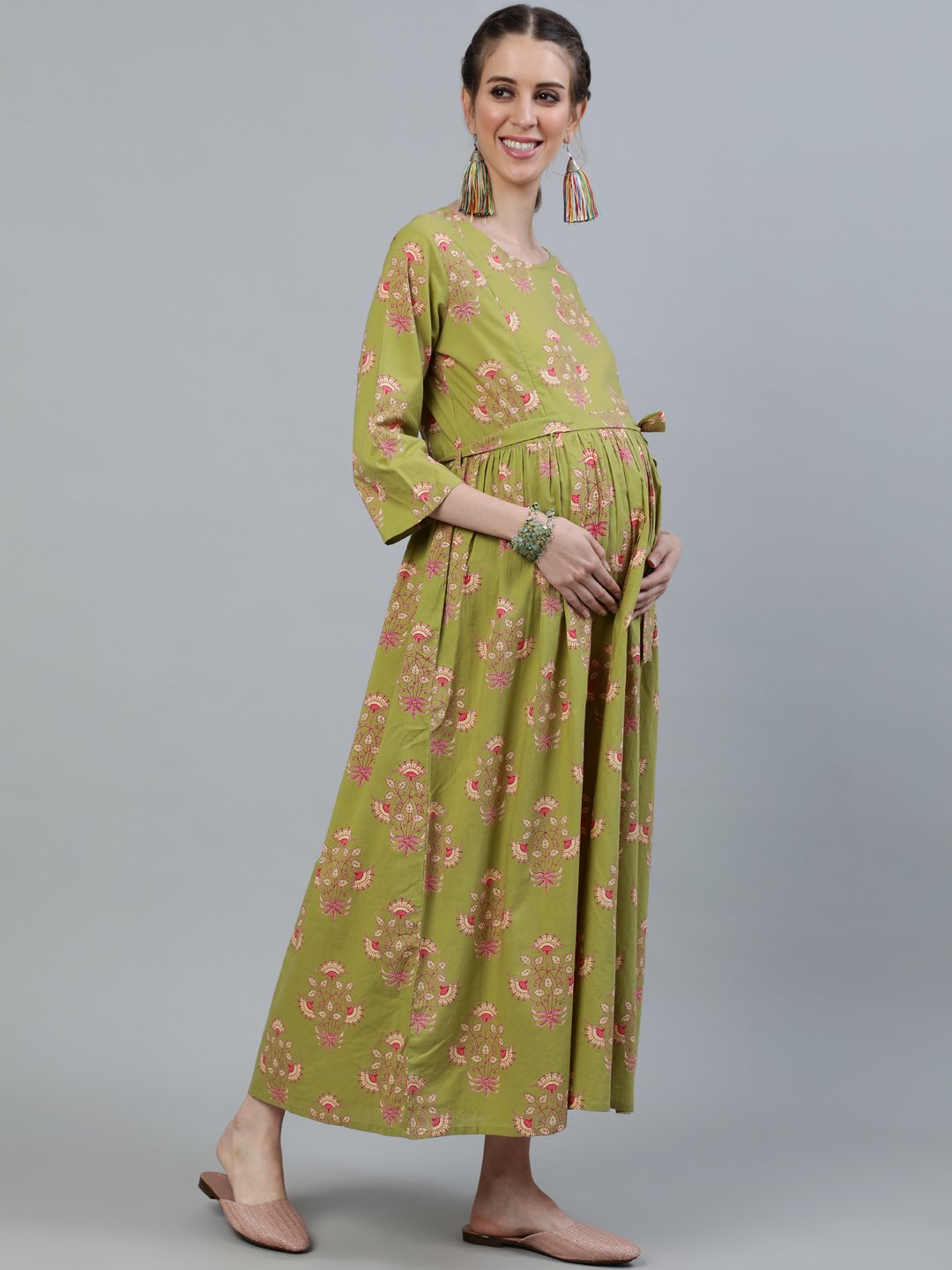 Women's Green Printed Maternity Dress With Three Quarter Sleeves