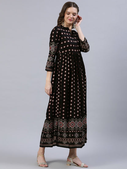 Women's Black Printed Dress With Three Quarter Sleeves