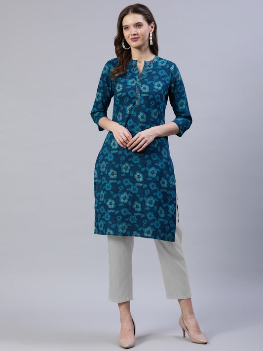 Women's Green Straight Kurti With Three Quarter Sleeves