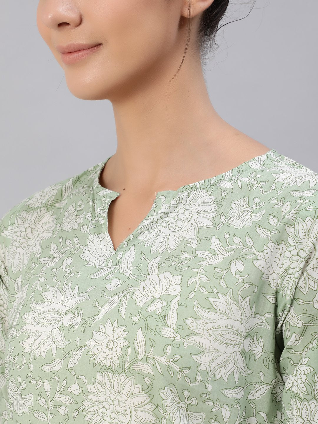 Women's Green Floral Printed Night Suit Set