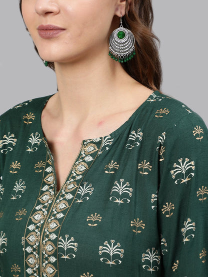 Women's Green & Gold Printed Tunic With Three Quarter Sleeves