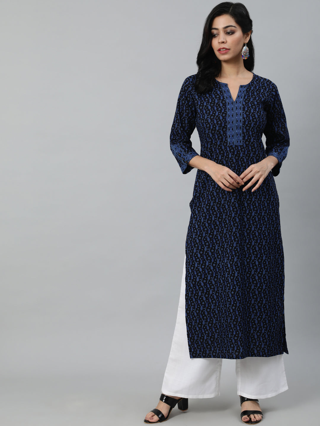 Women's Black Printed Straight Kurta With Three Quarter Sleeves