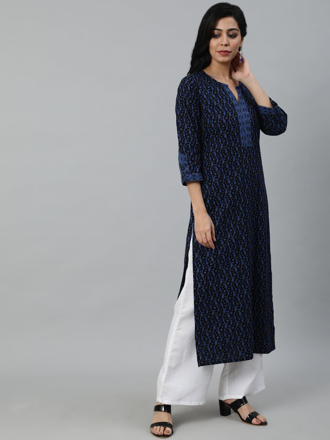 Women's Black Printed Straight Kurta With Three Quarter Sleeves