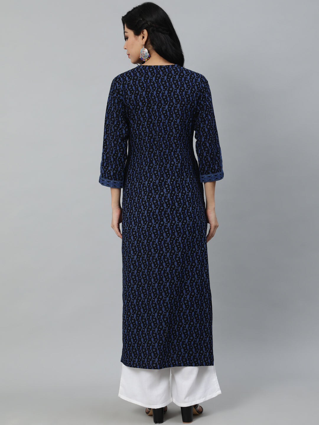 Women's Black Printed Straight Kurta With Three Quarter Sleeves