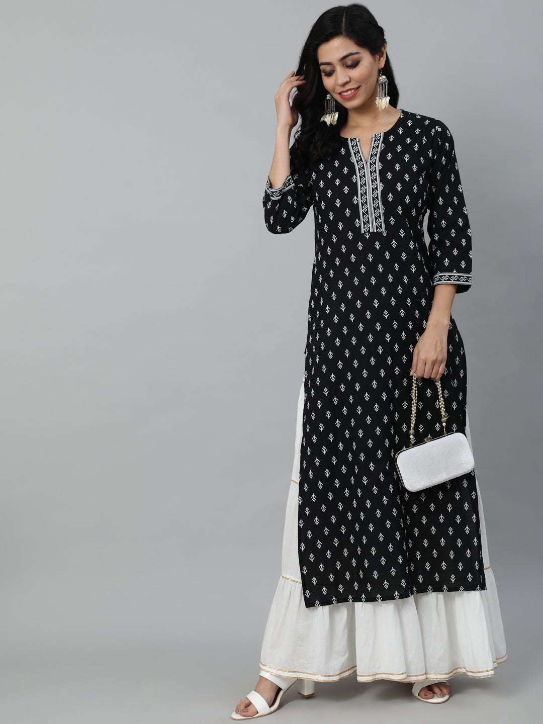 Women's Black Calf Length Straight Kurta With Round Neck And Three Quarter Sleeves