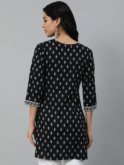 Women's Black & White Printed Cotton Tunic