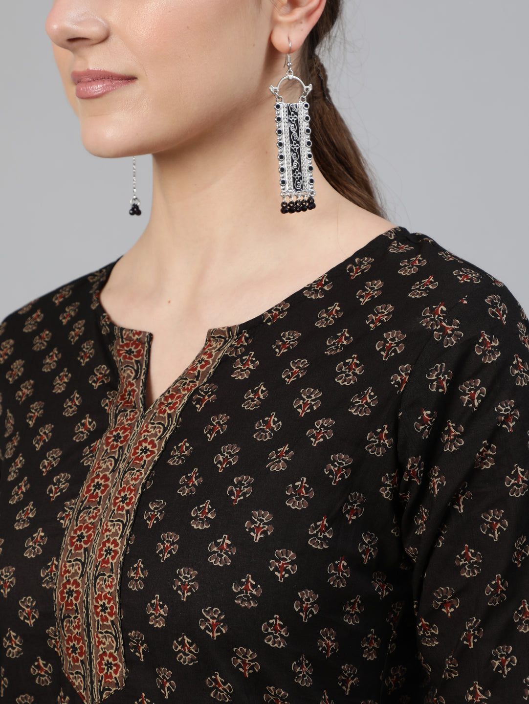 Women's Brown Printed Straight Tunic With Three Quarter Sleeves