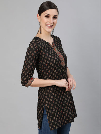 Women's Brown Printed Straight Tunic With Three Quarter Sleeves
