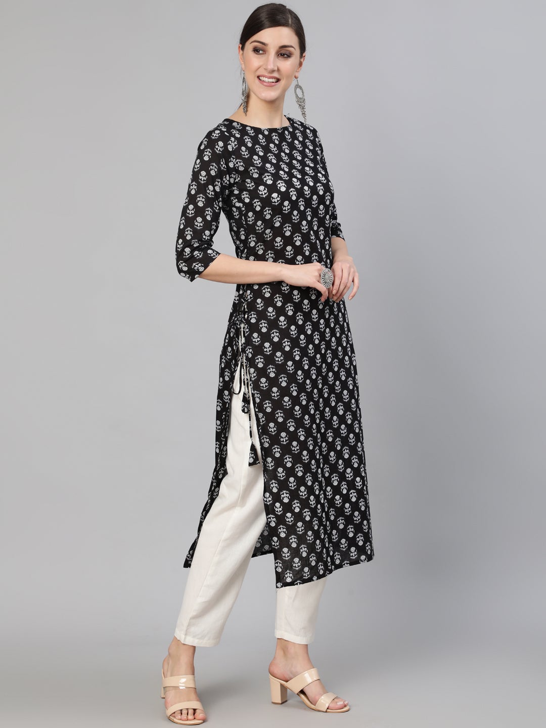 Women's Black Ethnic Motif Printed Straight Kurta With Three Quarter Sleeves