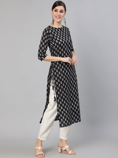 Women's Black Ethnic Motif Printed Straight Kurta With Three Quarter Sleeves