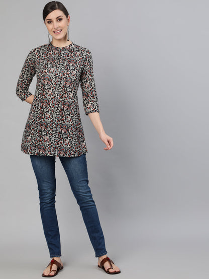 Women's Black Printed Tunic With Three Quarter Sleeves