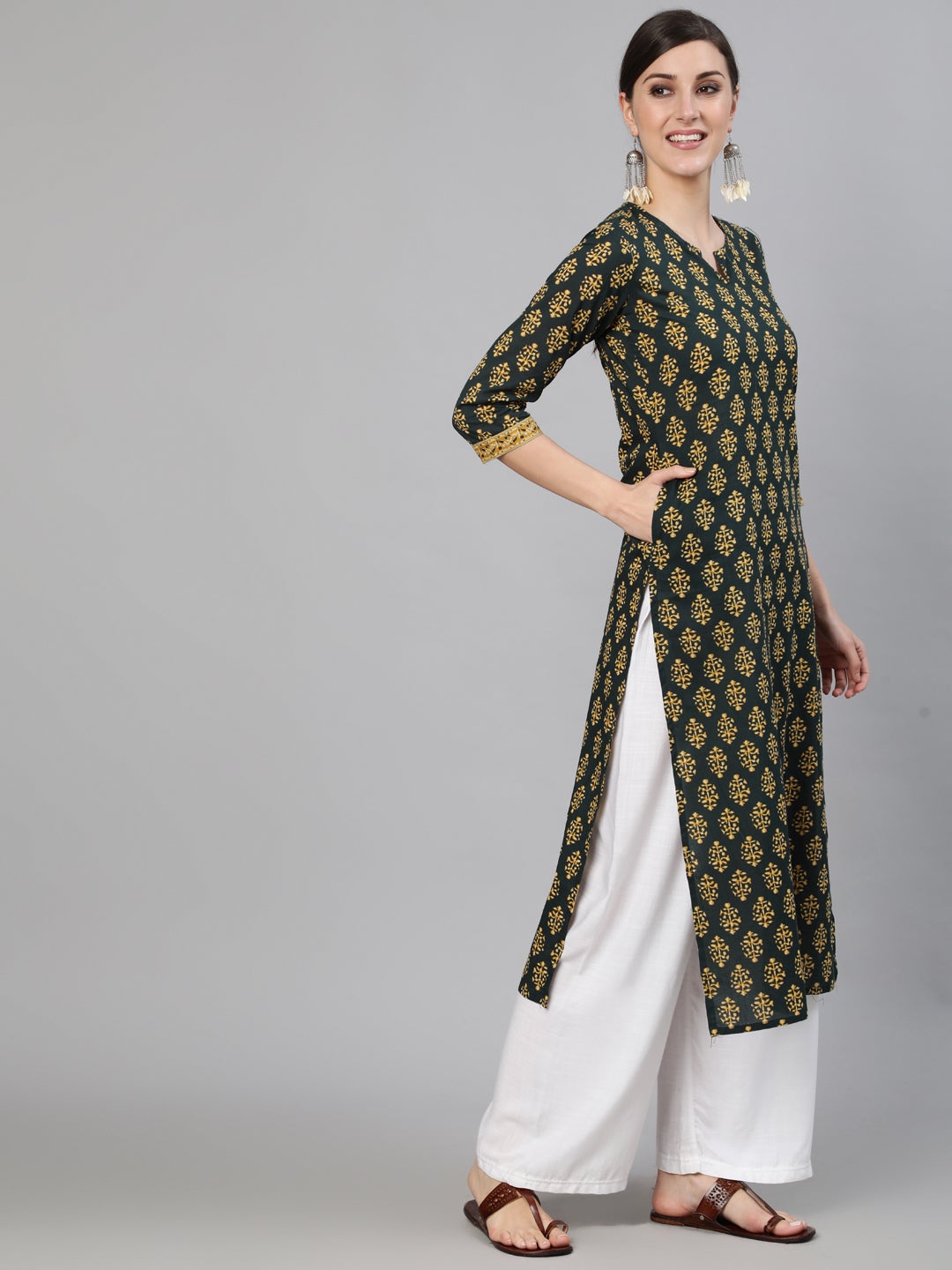 Women's Green Ethnic Printed Straight Kurta With Three Quarter Sleeves