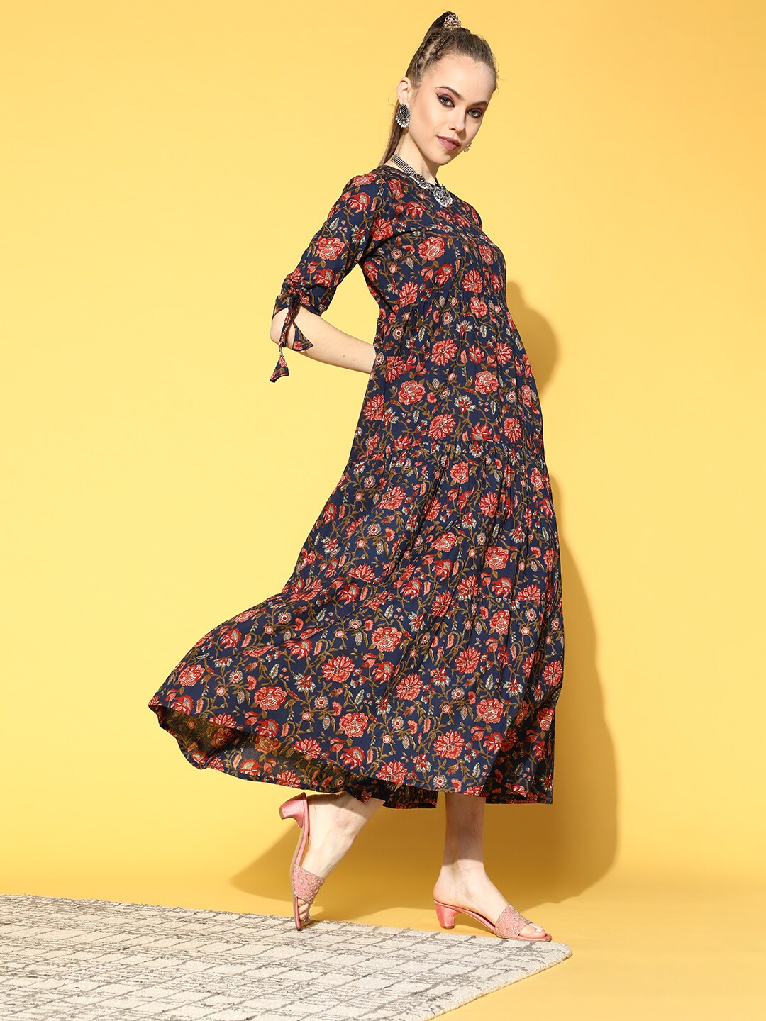 Women's Blue Printed Tiered Dress With Tie Up Sleeves