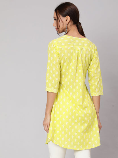 Women's Green Printed A-Line Tunic With Three Quarter Sleeves