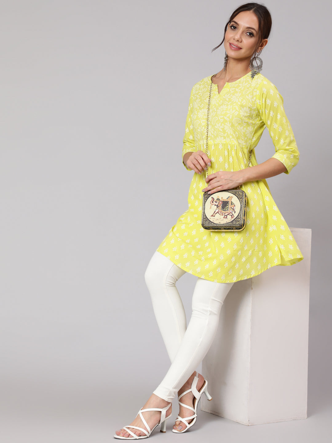 Women's Green Printed A-Line Tunic With Three Quarter Sleeves