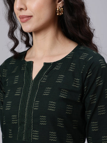 Women's Green Ikat Print With Round Neck Straight Kurta