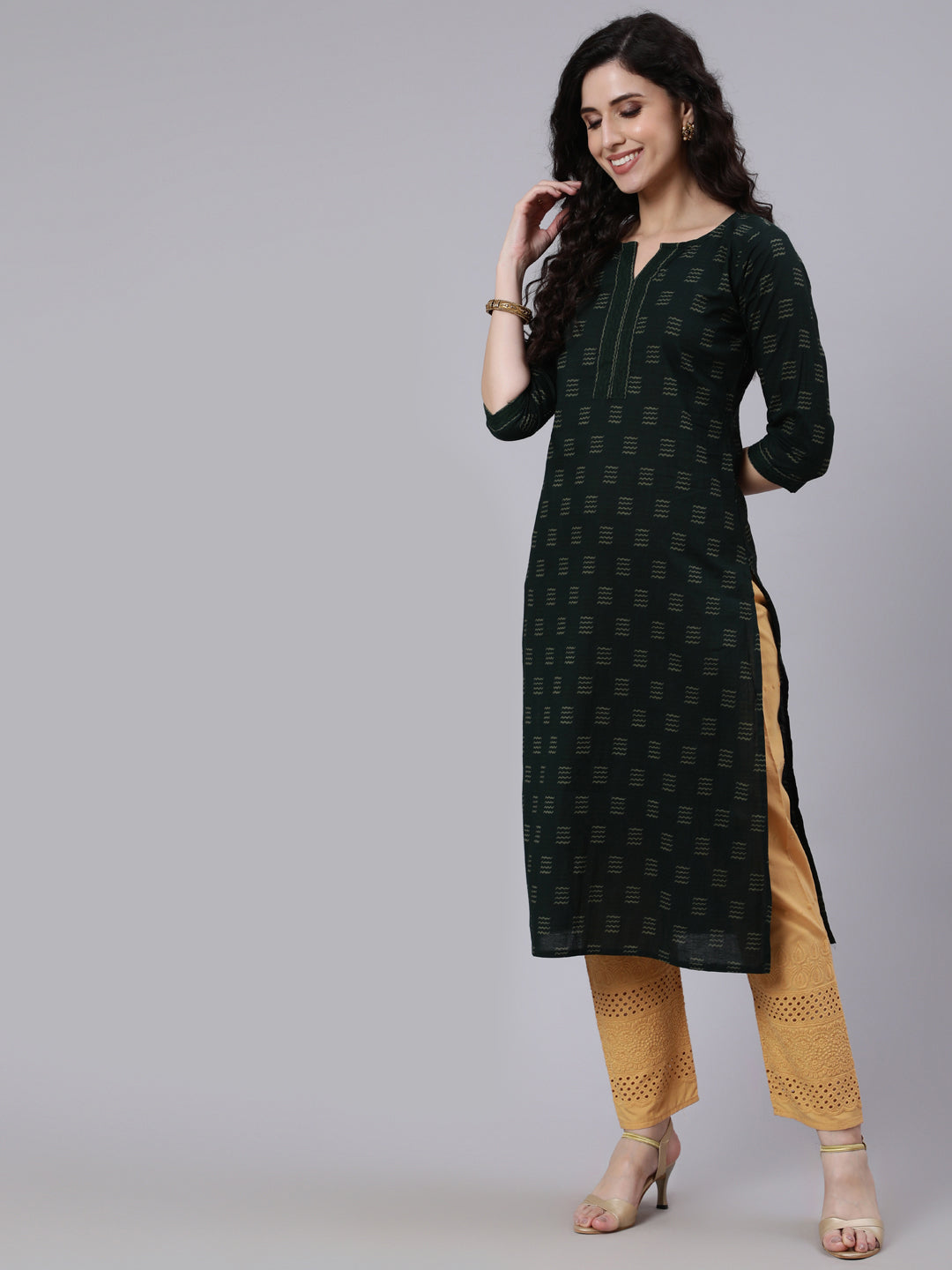 Women's Green Ikat Print With Round Neck Straight Kurta